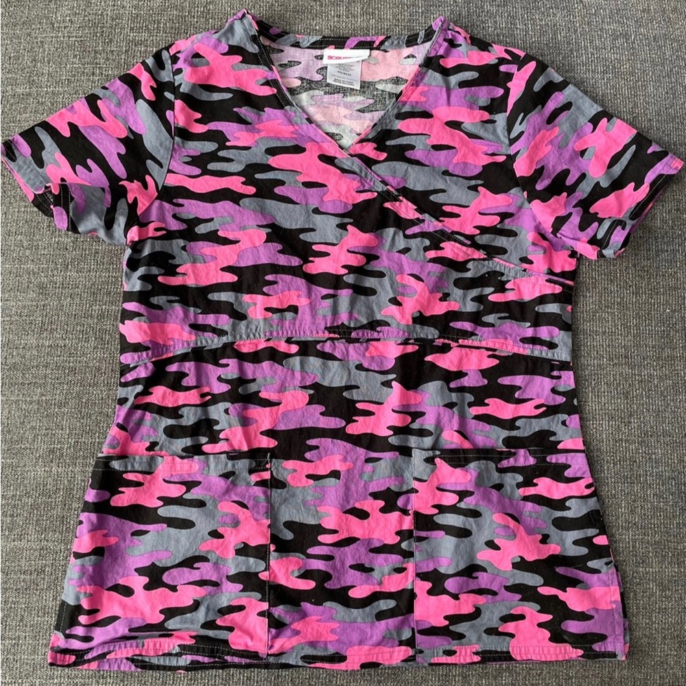 XS Scrub top
